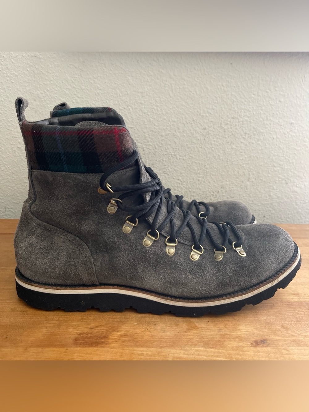 COLE HAAN AIR HUNTER HIKER SUEDE IN WINTER SMOKE-PLAID BOOTS MEN'S Sz 11 RARE